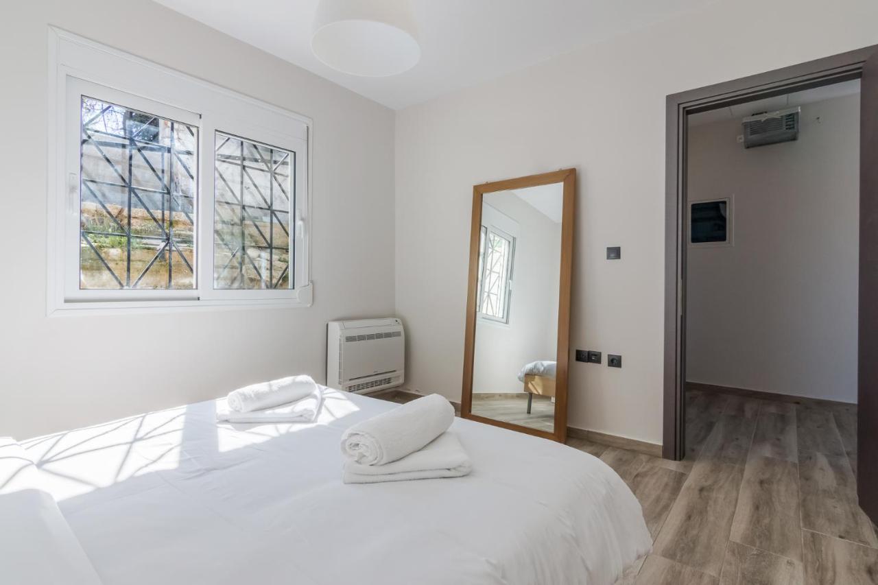 Acropolis View Apartment For 4 People Athens Ngoại thất bức ảnh