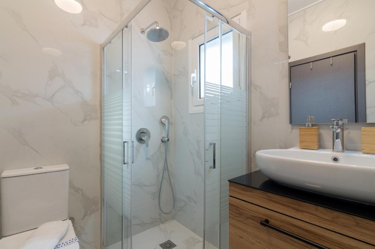 Acropolis View Apartment For 4 People Athens Ngoại thất bức ảnh